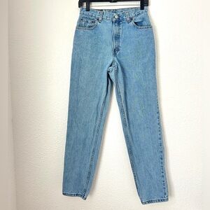 Levi’s 550 Jeans Women’s 8 Blue Relaxed Tapered Leg High Rise Vintage Light Wash